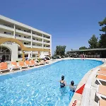 Tuntas Family Kusadası