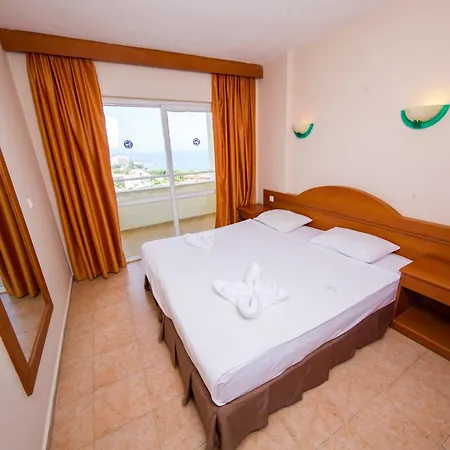 Tuntas Family Aparthotel