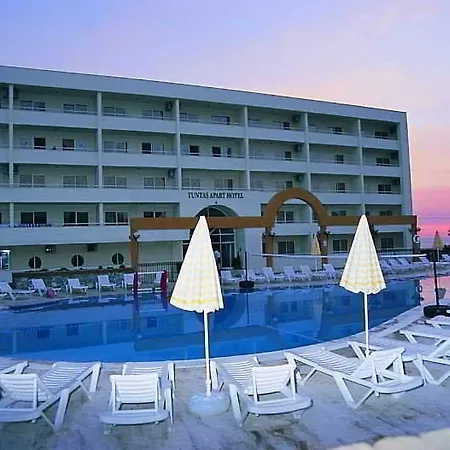Lägenhetshotell Tuntas Family Kusadası