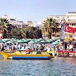 Tuntas Family 4* Κουσάντασι