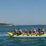 Tuntas Family 4* Κουσάντασι