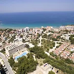Tuntas Family 4* Κουσάντασι