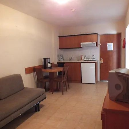 Tuntas Family Aparthotel Kusadasi