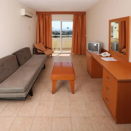 Aparthotel Tuntas Family