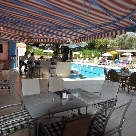 Tuntas Family 4* Kusadasi
