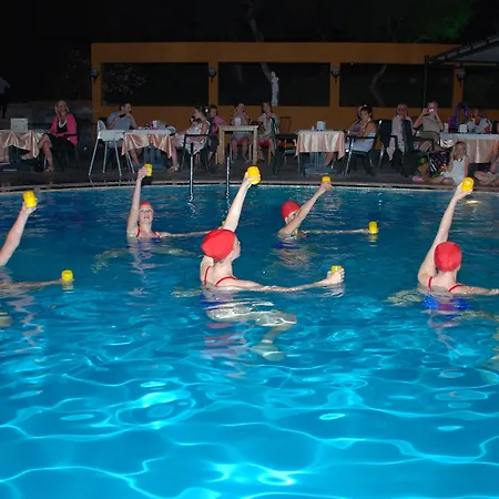 Tuntas Family Aparthotel Kusadası