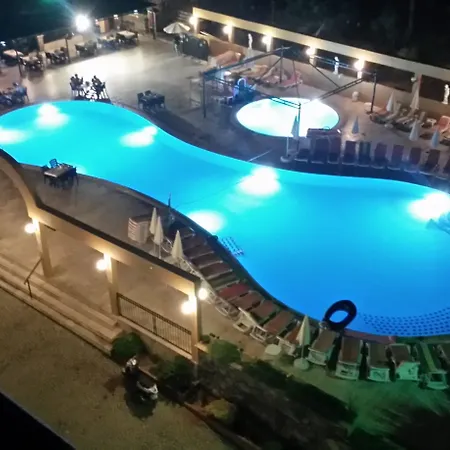 Tuntas Family Aparthotel Kusadası