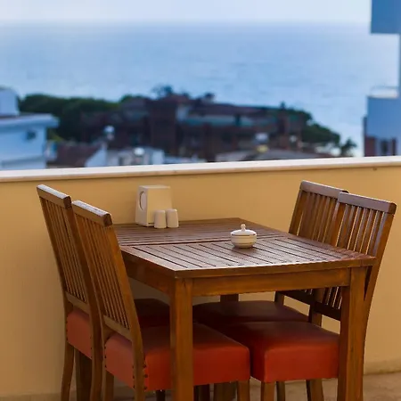 Tuntas Family Aparthotel 4*
