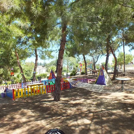 Tuntas Family 4* Kusadasi